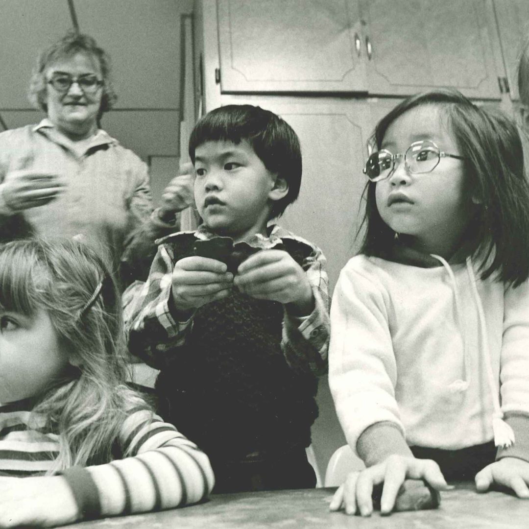 1979 Jan, Day Care classes learning about clay -NT article